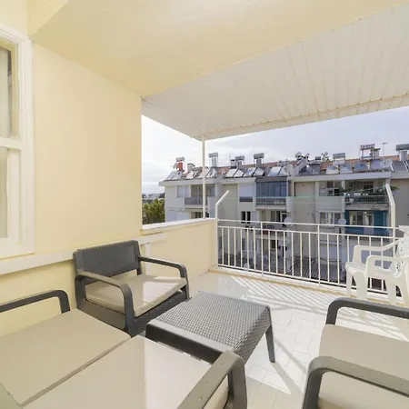 Spacious Flat Near Lara Beach In Antalya Muratpasa